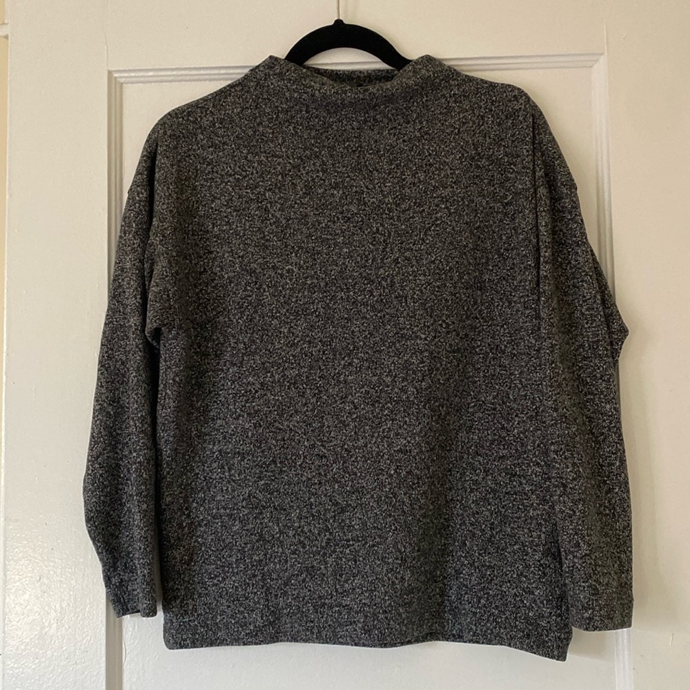 Uniqlo mock neck sweater - gray marled